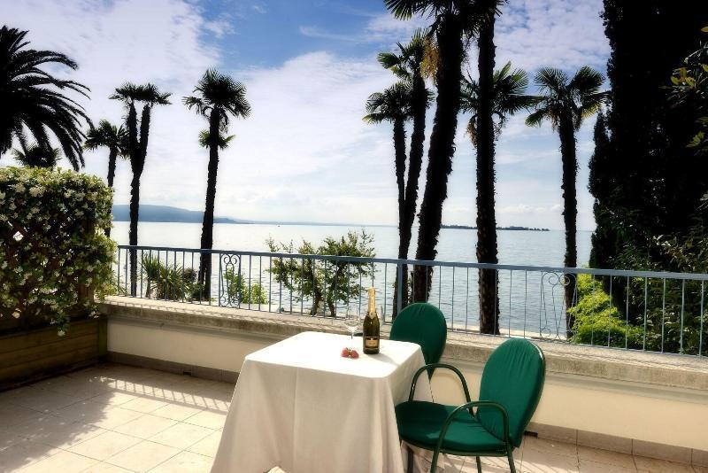 Hotel Monte Baldo E Villa Acquarone Gardone Riviera Buitenkant foto