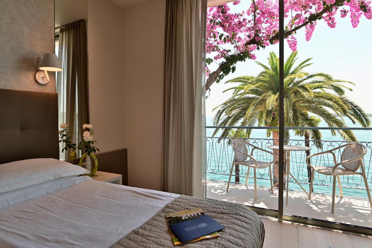 Hotel Monte Baldo E Villa Acquarone Gardone Riviera Buitenkant foto