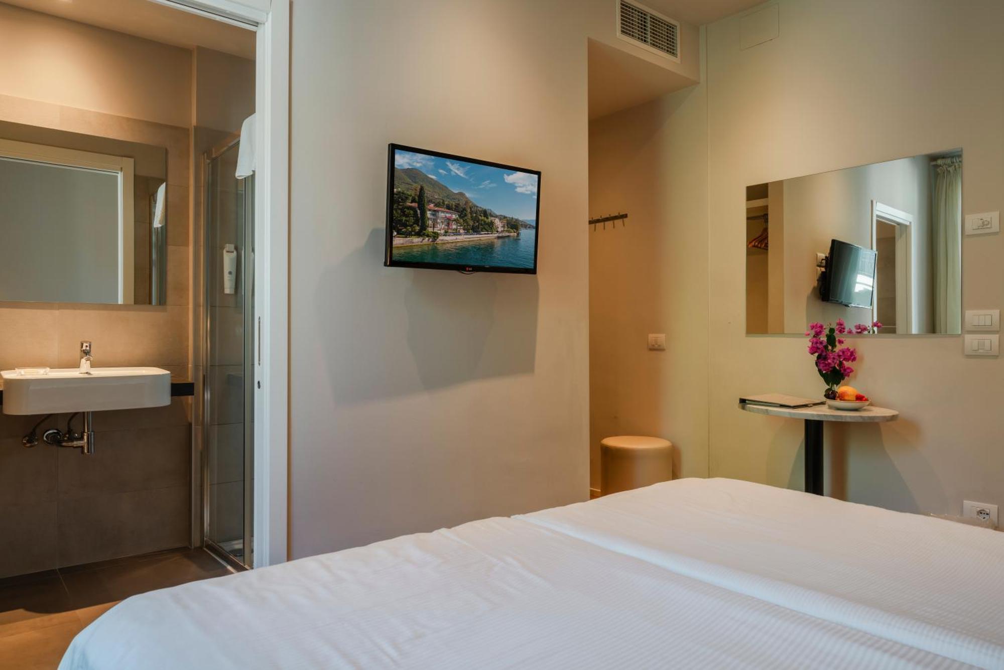 Hotel Monte Baldo E Villa Acquarone Gardone Riviera Kamer foto