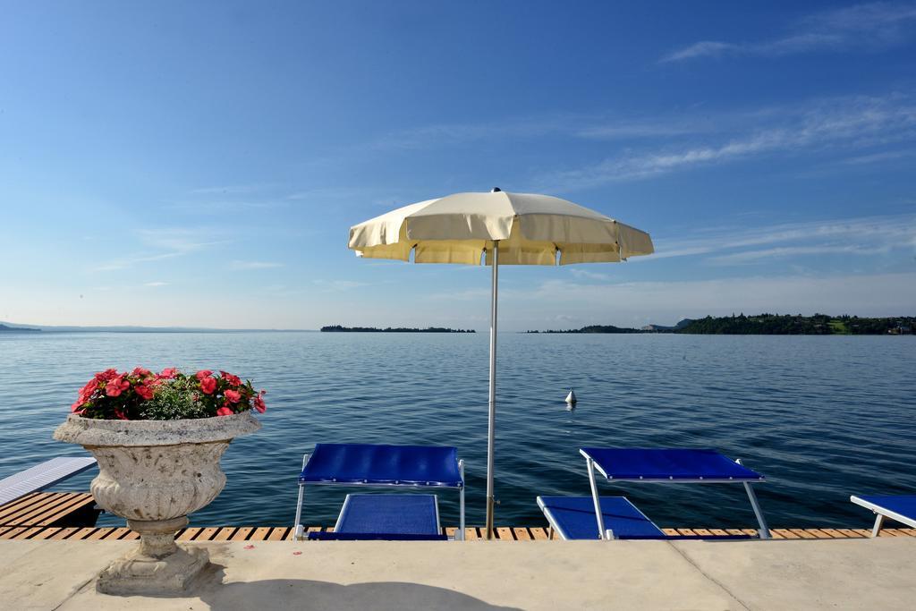 Hotel Monte Baldo E Villa Acquarone Gardone Riviera Buitenkant foto